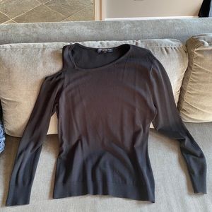 Cold shoulder black sweater - Central Park West